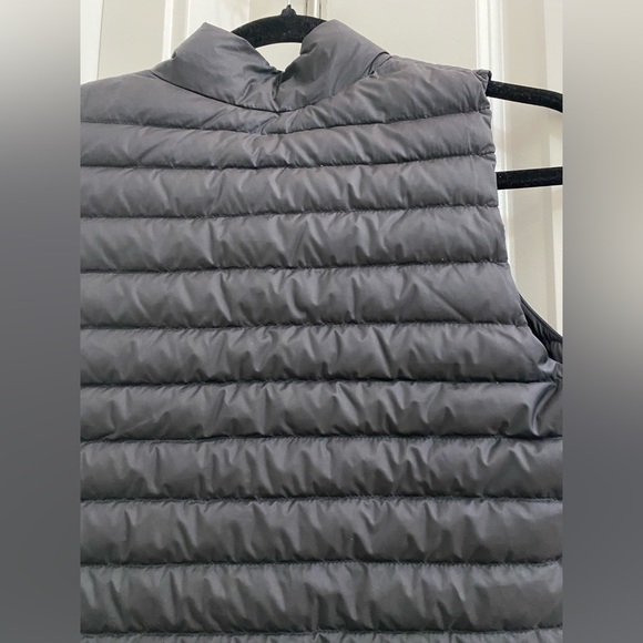 COPY - Lululemon Pack It Down Vest - like new* - Picture 9 of 13